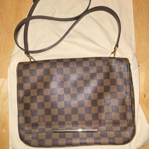 SOLD!! Louis Vuitton crossbody purse